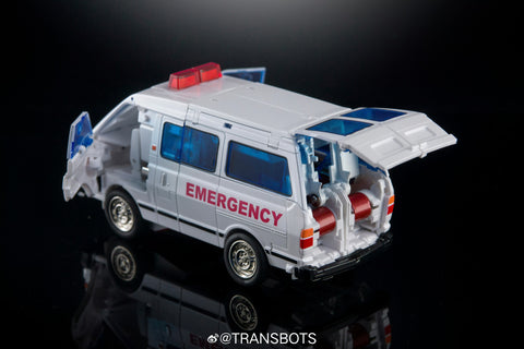 XTransbots MX-31 MX31 Paragon (First Aid, Defensor Combiner)  X-transbots 18cm / 7"