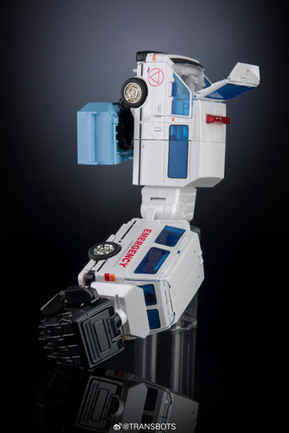 XTransbots MX-31 MX31 Paragon (First Aid, Defensor Combiner)  X-transbots 18cm / 7"