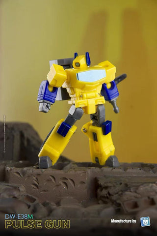 Dr.Wu & Mechanic Studio Extreme Warfare DW-E37M Leap (Cliffjumper) Shattered Glass Version/ DW-E38M Pulse Gun (Shockwave)  2 in 1 set 4.5cm