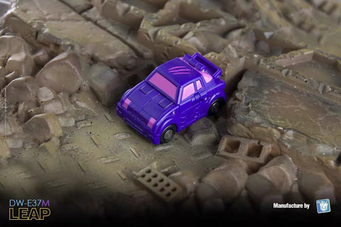 Dr.Wu & Mechanic Studio Extreme Warfare DW-E37M Leap (Cliffjumper) Shattered Glass Version/ DW-E38M Pulse Gun (Shockwave)  2 in 1 set 4.5cm