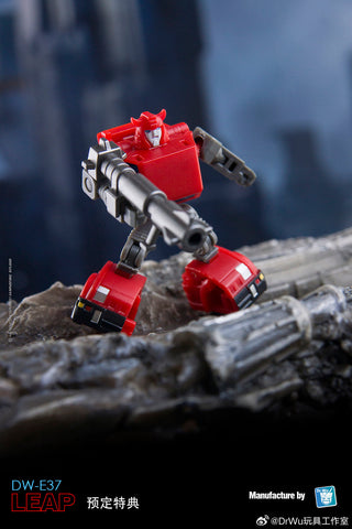 Dr.Wu & Mechanic Studio Extreme Warfare DW-E37 Leap (Cliffjumper) / DW-E38 Pulse Gun (Shockwave) 2 in 1 set 4.5cm