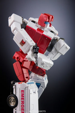 XTransbots MX-31 MX31 Paragon (First Aid, Defensor Combiner)  X-transbots 18cm / 7"