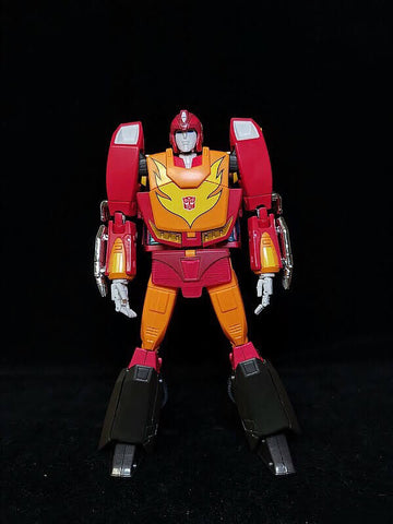 Takara Tomy MP09 MP-09 Rodimus Prime (Convoy) Reissue 25cm
