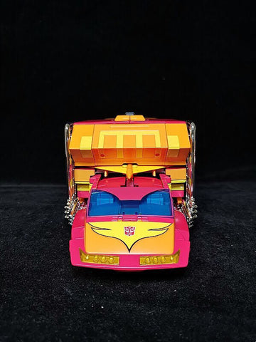Takara Tomy MP09 MP-09 Rodimus Prime (Convoy) Reissue 25cm
