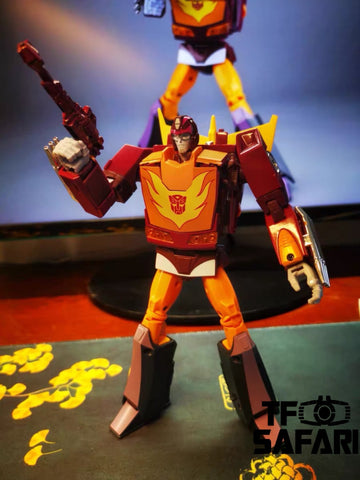 4th Party Takara Tomy MP40 MP-40 Target Master Hot Rodimus 19cm / 7.5"