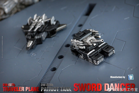 Dr.Wu Sword Dancer DW-E07B DW-E07G Traveler Plane DW-E08B DW-E08G Patriot Tank (G1 Slamdance 2 in 1 Mini-Cassette Warriors ) for WFC Kingdom / Legacy Blaster Dr Wu Upgrade Kit (Black & Green Version)