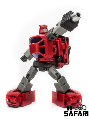 Xtransbots XTB MM-X Toro  (Cliffjumper, MP Scale) X-transbots