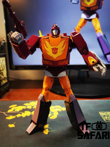 4th Party Takara Tomy MP40 MP-40 Target Master Hot Rodimus 19cm / 7.5"