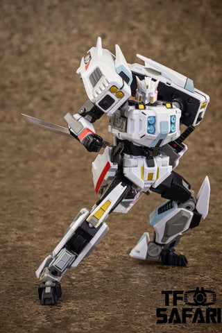 MasterMind Creations MMC R32 R-32R Stray (Drift) 2019 Repainted Version 19cm