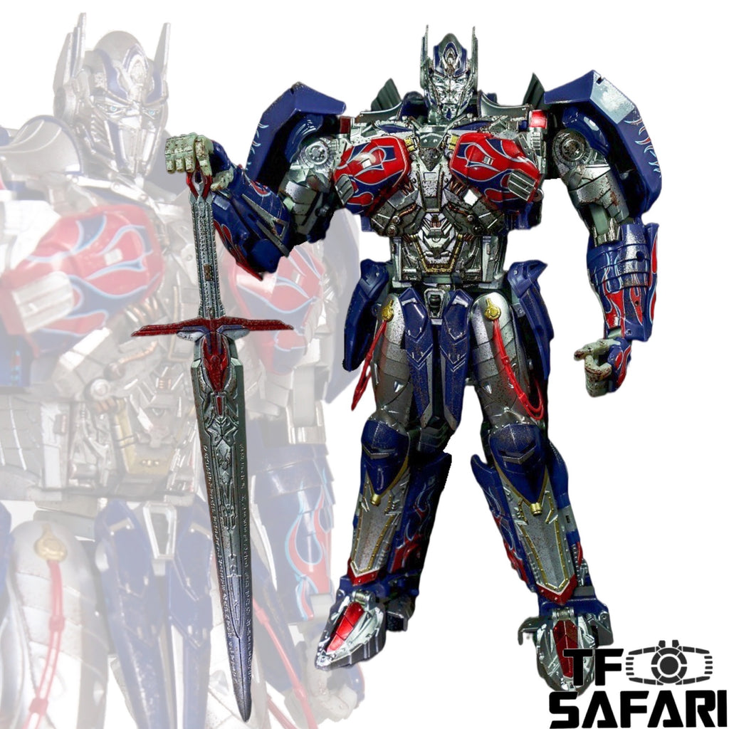 Unique Toys UT R-02D R02D Challenger Optimus Prime (Battle Damaged Version) 28cm / 11"