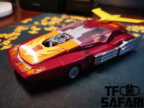 4th Party Takara Tomy MP40 MP-40 Target Master Hot Rodimus 19cm / 7.5"