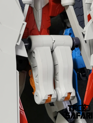 TT Hongli Model PF-01 PF01 Red Falcn (Starscream) 27cm / 10.5"