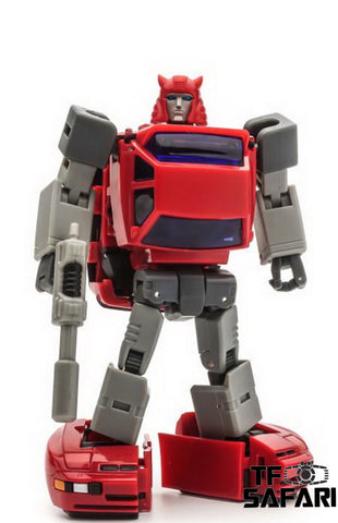 Xtransbots XTB MM-X Toro  (Cliffjumper, MP Scale) X-transbots