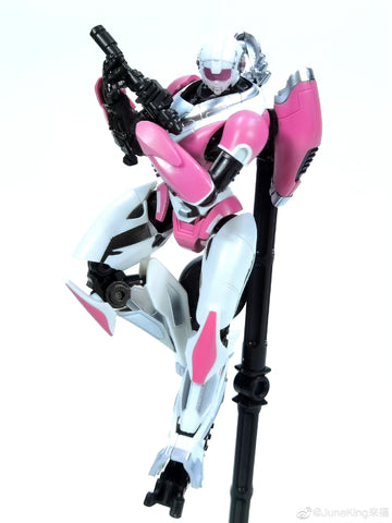 Trumpeter SK04 SK-04 Transformers Arcee Smart Model Kit ( Bumblebee movie ) 9.2cm / 3.6"