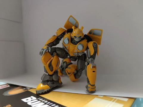 Trumpeter Transformers Bumblebee Smart Model Kit ( Beetle version from Bumblebee movie ) 9.2cm / 3.6"