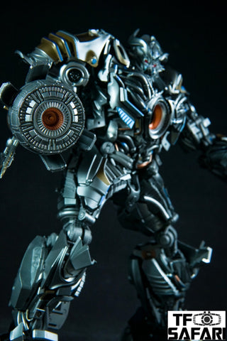 Unique Toys UT R-04 R04 Nero (Bayverse Galvatron)