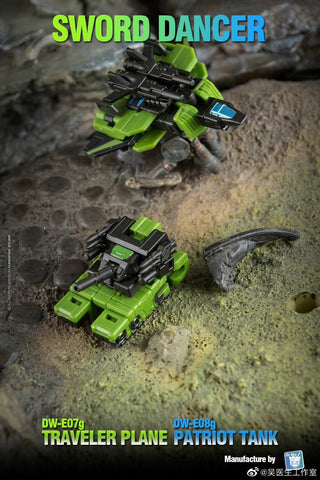 Dr.Wu Sword Dancer DW-E07B DW-E07G Traveler Plane DW-E08B DW-E08G Patriot Tank (G1 Slamdance 2 in 1 Mini-Cassette Warriors ) for WFC Kingdom / Legacy Blaster Dr Wu Upgrade Kit (Black & Green Version)