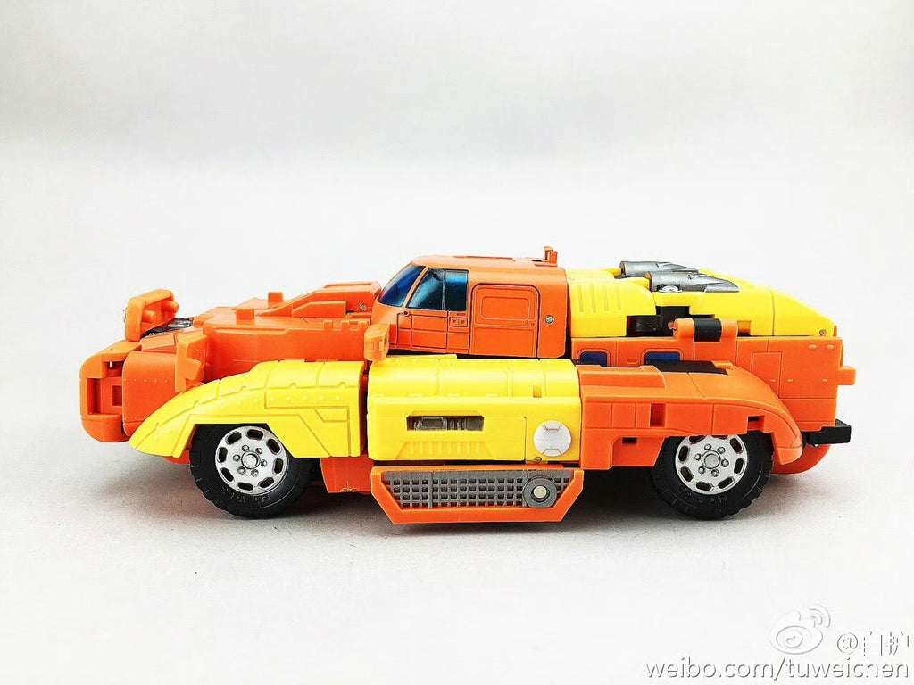 Unique Toys UT Y03 Y-03 Sworder Sandstorm 20cm / 7.9