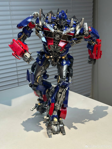 【Pre-Order】Unique Toys UT R10 R-10 Leader of Justice (Bayverse Optimus Prime)