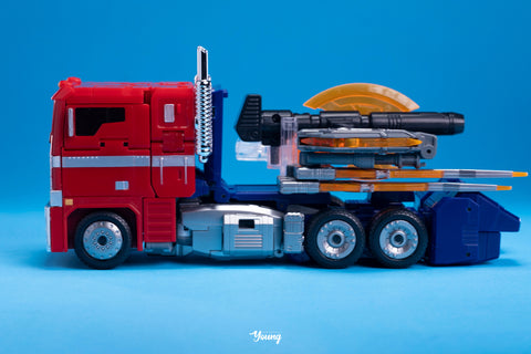 Takara Tomy Masterpiece MPG-17 MPG17 Optimus Prime 4.0 Style Gen