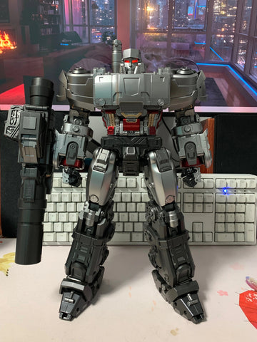 Megatank MT01B MT-01B Monocrat ( Megatron) Original Painting Version 34cm / 13.4"