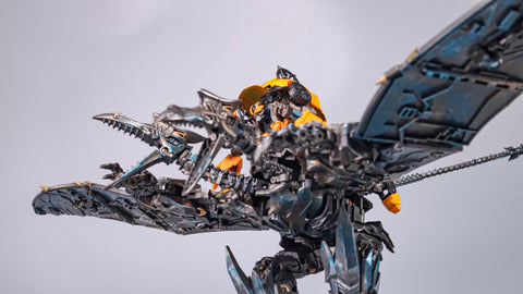 【Pre-Order】4th Party BAIWEI BW TW-1104 TW1104 (Oversized KO AOE Dinobot Strafe / Swoop 27cm / 10.7"