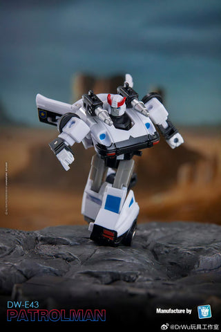 【Pre-Order】Dr.Wu & Mechanic Studio Extreme Warfare DW-E43 Patrolman (Prowl) / DW-E44 Grasshooper (Kickback) 2 in 1 set 4.5cm