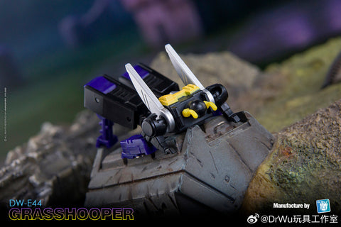 【Pre-Order】Dr.Wu & Mechanic Studio Extreme Warfare DW-E43 Patrolman (Prowl) / DW-E44 Grasshooper (Kickback) 2 in 1 set 4.5cm