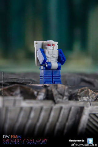 【Pre-Order】Dr.Wu & Mechanic Studio Extreme Warfare DWE56M DW-E56M Giant Claw ( Scorponok / Black Zarak ) Blue / Shattered Glass Version Dr Wu 10cm / 4"