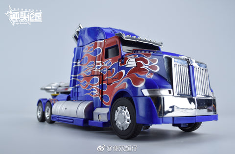 AlienAttack Toys AAT-02 AAT02 / AAT-02M AAT02M King of Kavaliers (TLK Bayverse Optimus Prime) 29cm / 11.4"