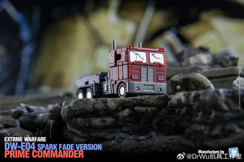 Dr.Wu DW-E04 DWE04 Prime Commander w/ Trailer (G1 Optimus Prime) Spark Fade Version 6cm / 2.4”