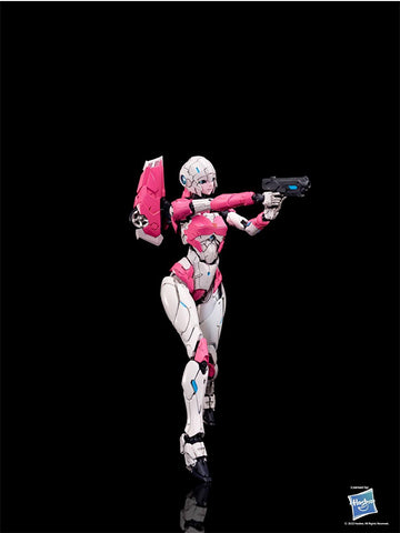 Flame Toys Furai Model 20 IDW Arcee Model Kit (Non-transformable) 15.5cm / 6"