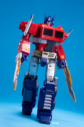 Takara Tomy Masterpiece MPG-17 MPG17 Optimus Prime 4.0 Style Gen