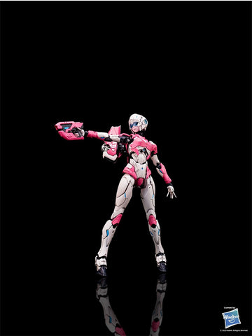 Flame Toys Furai Model 20 IDW Arcee Model Kit (Non-transformable) 15.5cm / 6"