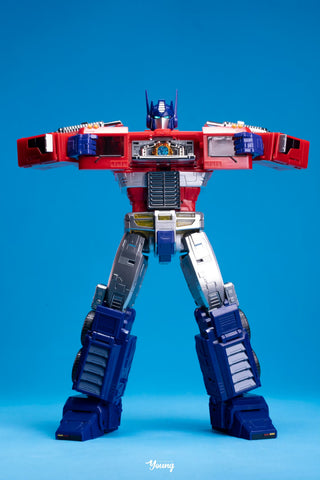 Takara Tomy Masterpiece MPG-17 MPG17 Optimus Prime 4.0 Style Gen