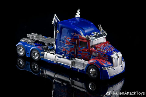 AlienAttack Toys AAT-02 AAT02 / AAT-02M AAT02M King of Kavaliers (TLK Bayverse Optimus Prime) 29cm / 11.4"