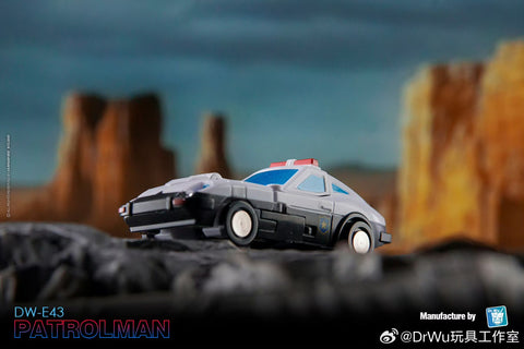 【Pre-Order】Dr.Wu & Mechanic Studio Extreme Warfare DW-E43 Patrolman (Prowl) / DW-E44 Grasshooper (Kickback) 2 in 1 set 4.5cm