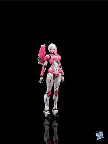 Flame Toys Furai Model 20 IDW Arcee Model Kit (Non-transformable) 15.5cm / 6"