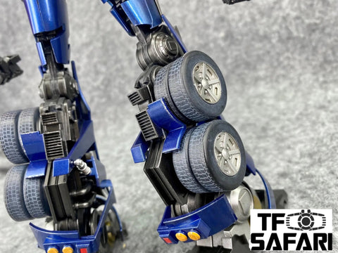 【Pre-Order】Iron Warrior IW-07 IW07 Leader (DLX TFP Optimus Prime) Non-Transformable 29cm / 11.5"