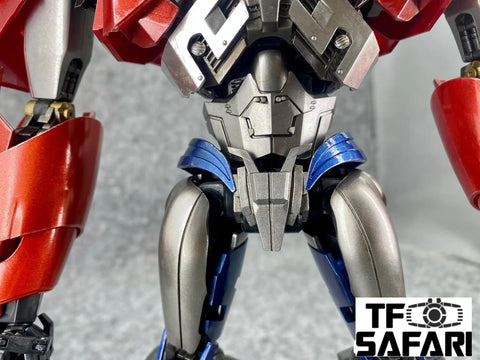 【Pre-Order】Iron Warrior IW-07 IW07 Leader (DLX TFP Optimus Prime) Non-Transformable 29cm / 11.5"