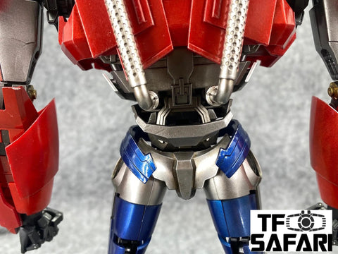 【Pre-Order】Iron Warrior IW-07 IW07 Leader (DLX TFP Optimus Prime) Non-Transformable 29cm / 11.5"