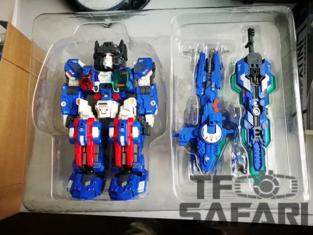 Master Made SDT-05 SDT05 Mega Series Odin (Fortress Maximus