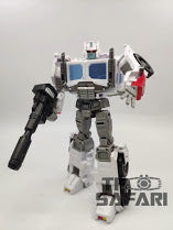 Kubianbao KBB 33013 Core Warrior (1:1 KO Perfect Combiner PC-17 PC17 Core Magnus) Ultra Magnus 15cm / 6“