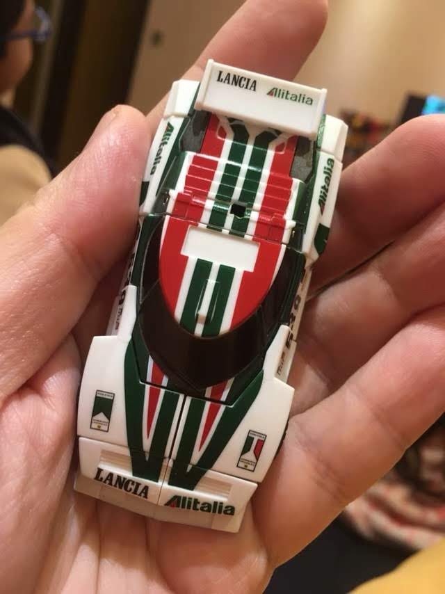 Toyworld TWGS02 TWGS02 Whiskey Jack ( Pocketsize Wheeljack ) 8cm