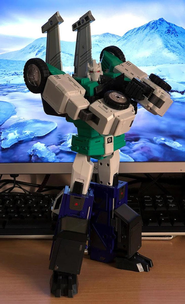 DX9 Toys D10G Hanzo (Sixshot) (G1 Retro Color, Green Chest
