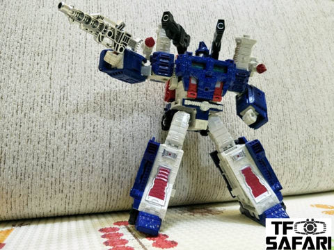 BPF Lieutenant (OS Oversized WFC Siege Ultra Magnus) 23.5cm / 9.5"