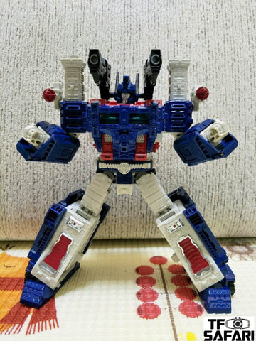 BPF Lieutenant (OS Oversized WFC Siege Ultra Magnus) 23.5cm / 9.5"