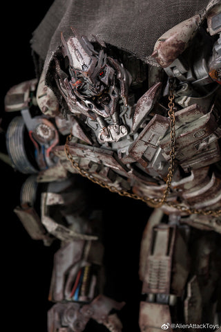 AlienAttack Toys AAT-01 AAT01 Mackron（Not Bayverse DOTM Megatron Oil Tank）33cm / 13"