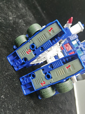 Ratchet Studio ROS-021 ROS021 Gap Filler and Leg Extensions for Kingdom Ultra Magnus Upgrade Kit