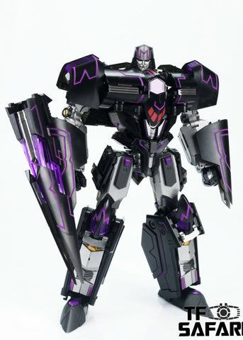 Generation Toy GT-02 GT02 (GT-03 GT-3) Tyrant (IDW Megatron) Reissue 24cm / 9.5"